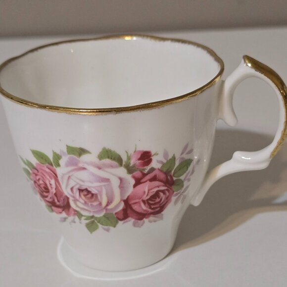 Vintage Jason England Teacup and Saucer Bone China Roses J555 - Picture 4 of 4